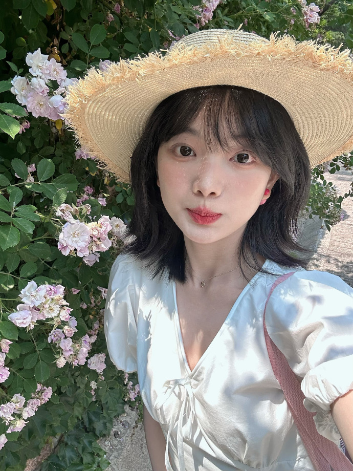 布里奇顿 封面